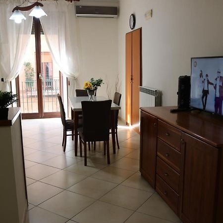 La Casa Del Sole Apartment Наполи Екстериор снимка