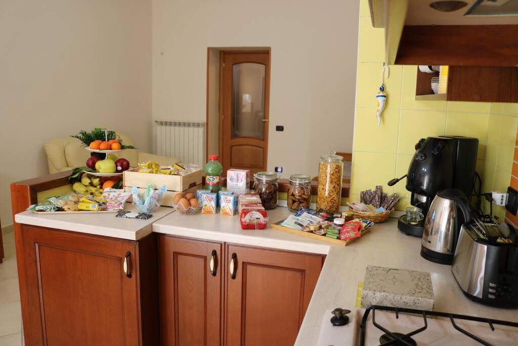La Casa Del Sole Apartment Наполи Екстериор снимка