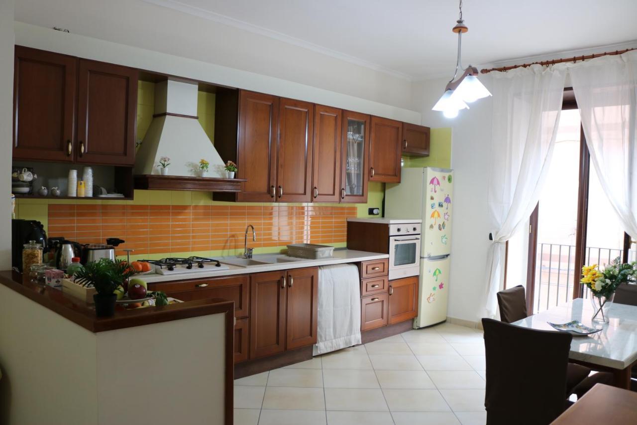 La Casa Del Sole Apartment Наполи Екстериор снимка