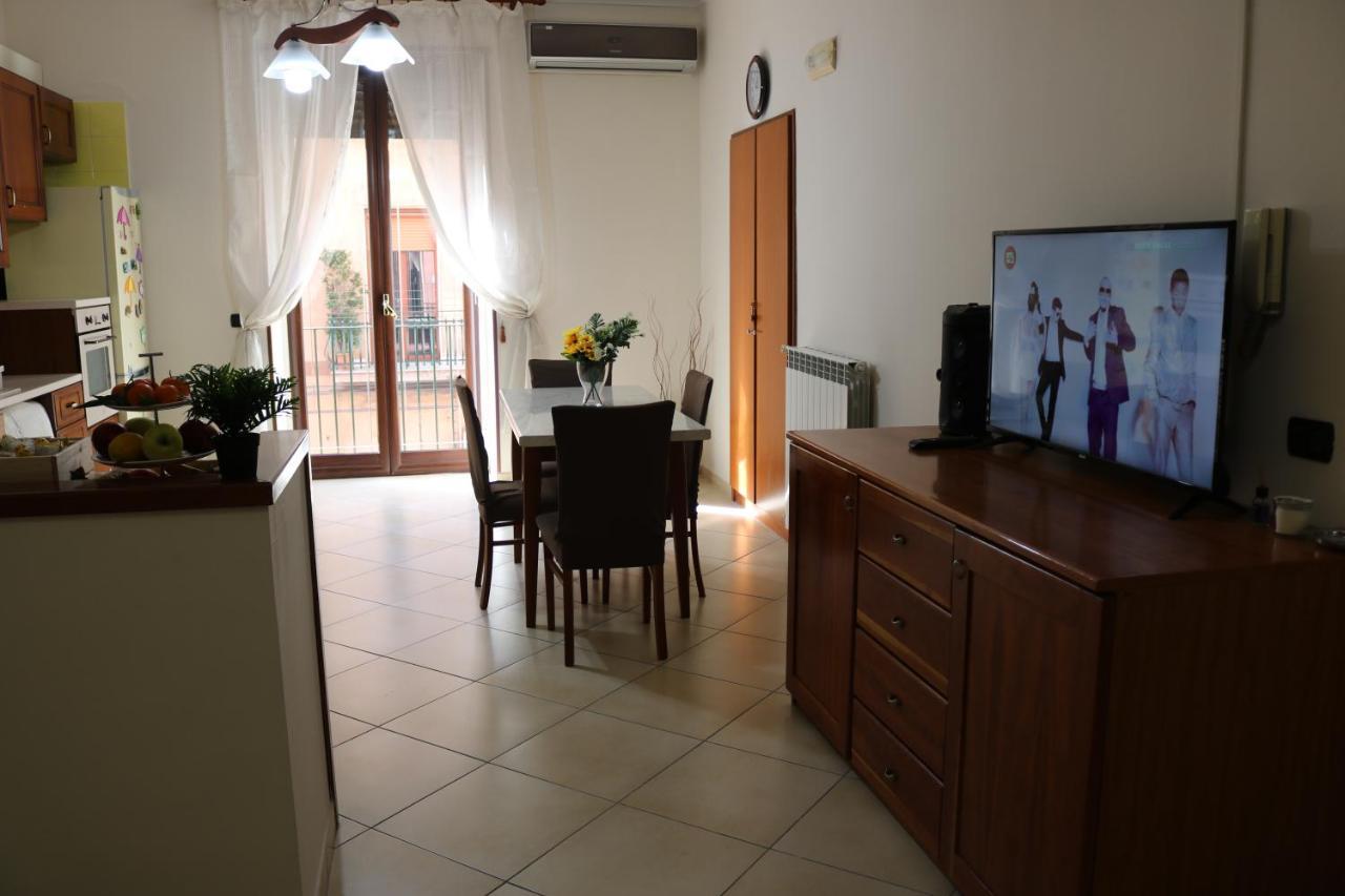 La Casa Del Sole Apartment Наполи Екстериор снимка